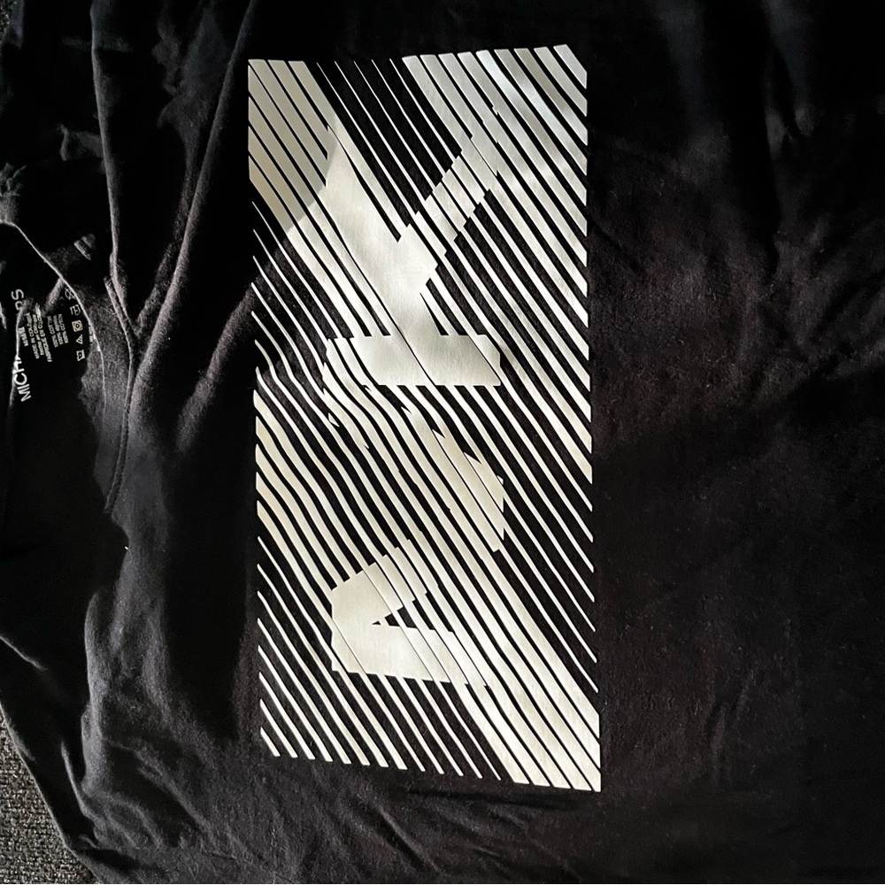 MICHAEL Michael Kors Black and White Graphic Tee